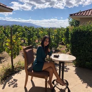 Meet your Posher, Niki